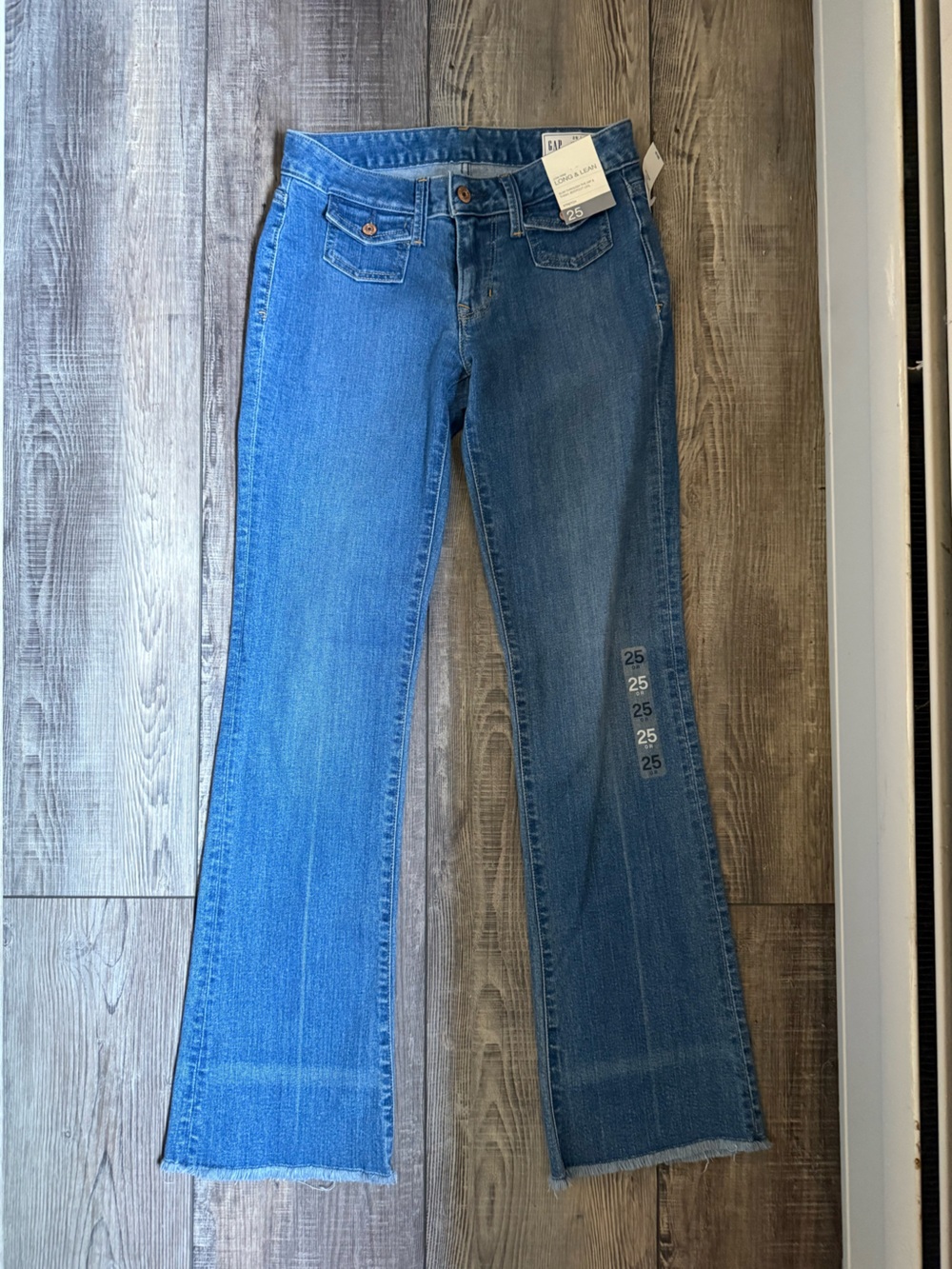 ✨NWT✨ GAP Low Rise Long & Lean Jeans
